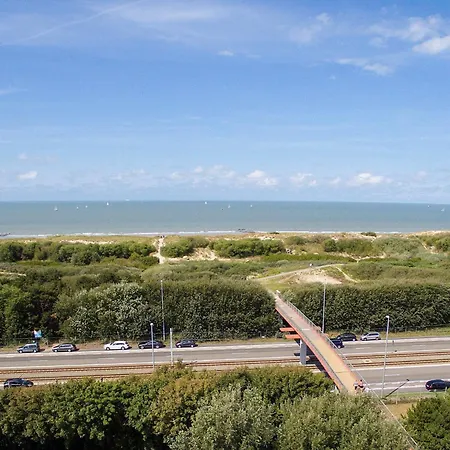 Comfy Holiday Home, Beach Within Walking Distance Villa *